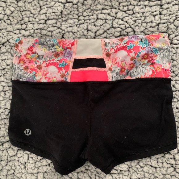 lululemon boogie short - Picture 2 of 4